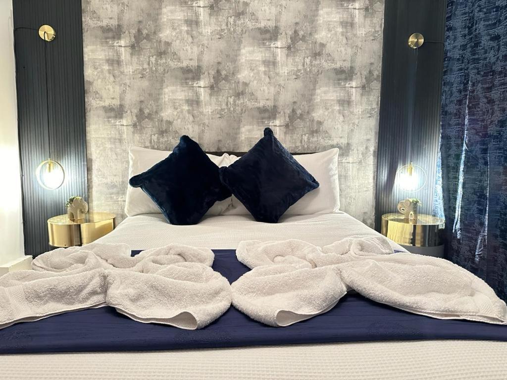 Beautiful Family Apartment Лондон Экстерьер фото